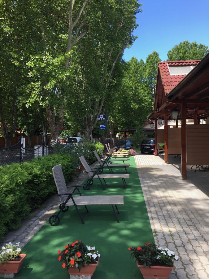 Frühstückspension Balaton Kinizsi Apartman